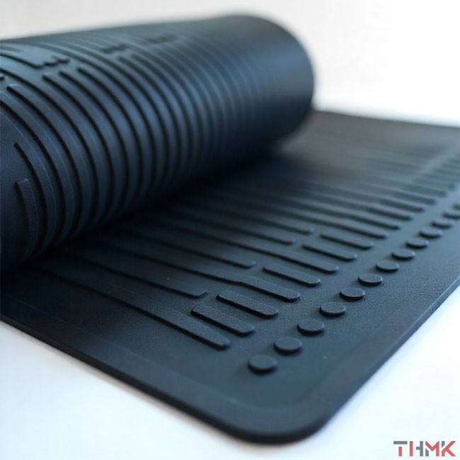 Дорожка автомобильная (толщ. 4 мм, шир. ~1350 мм, дл. 5-11 м) ТУ 2533-164-05788889-97